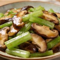 芹菜炒香菇