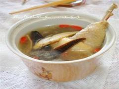 黄芪灵芝炖瘦肉