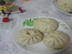 土豆韭菜混馅包子