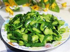 蚕豆炒韭菜