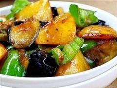 土豆炖茄子尖椒