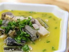 莼菜炖鳝鱼