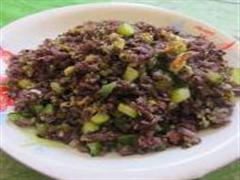 黄瓜炒黑米饭