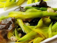 黑木耳炒黄花菜