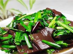 葱丝炒猪血