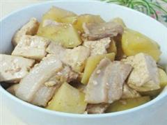土豆炖豆腐