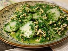 荠菜肉丝炒年糕