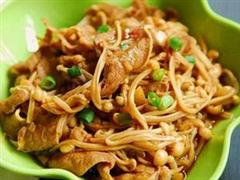 肥牛煮金针菇
