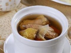 乳鸽响螺汤