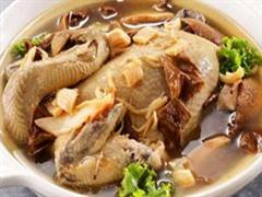 草果赤豆炖青鸭