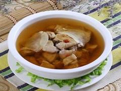 乳鸽银耳瘦肉汤