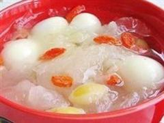 银耳鹑蛋