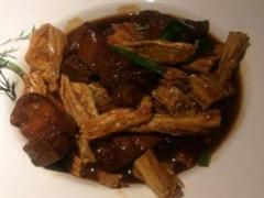 腐竹炖肉