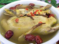 蘑菇莲子鸭汤
