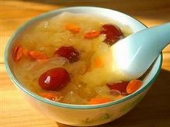 菇腐银耳汤