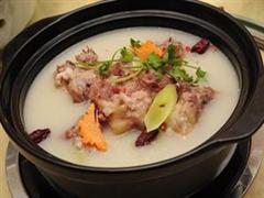 砂锅排骨汤