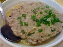 灵芝粉蒸肉饼