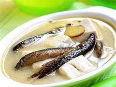 泥鳅炖豆腐
