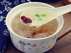 雪燕银耳羹