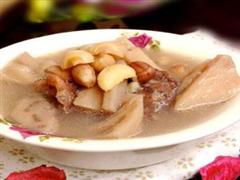 莲藕花生肋排汤