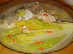 鱼头枸杞菜芯汤
