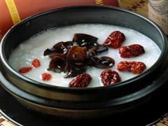 木耳红枣粥