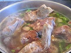 羊脊骨羹