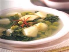 芹菜金菇竹笋汤