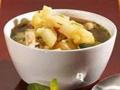 红萝卜瘦肉鸡肝笋菇汤