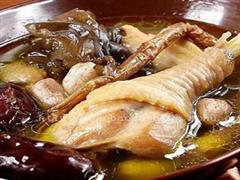 当归乌豆老鸡汤