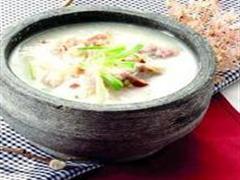 葱白红枣鸡肉粥