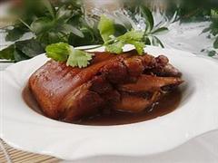 冰糖炖蹄膀
