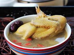 枸杞乳鸽汤