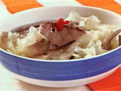 枸杞银耳鸡肝汤