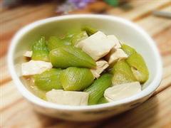 丝瓜炖豆腐