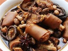沙锅香菇牛尾