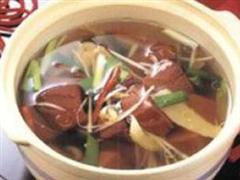 黄豆芽猪血汤