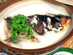 砂锅鱼头尾汤