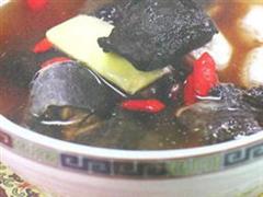 首乌豆腐汤