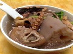 莲藕章鱼煲猪脚