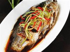 清蒸茶鲫鱼