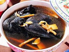 豆蔻草果炖乌鸡