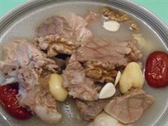 花生红枣猪肺汤