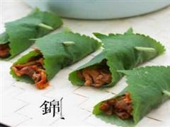 苏叶辣白菜烤肉包