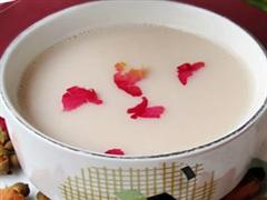 蜂蜜玫瑰豆浆