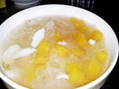 莲藕百合枇杷粥