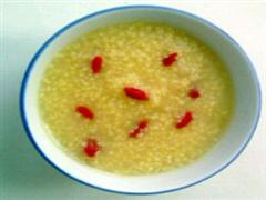 小米枸杞子粥