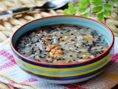 黑芝麻核桃糙米粥