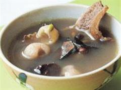 何首乌黑豆牛肉汤