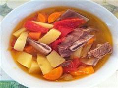 土豆西红柿牛肉汤